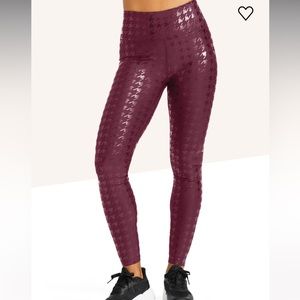 NWT Peloton Show Up Houndstooth Legging-size M